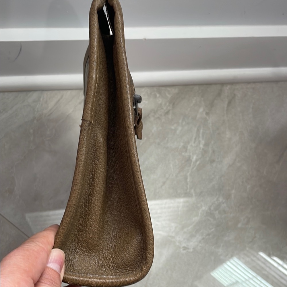 Gucci Brown and Tan Toiletry Bag with Iconic GG Monogram vintage - Picture 3 of 12